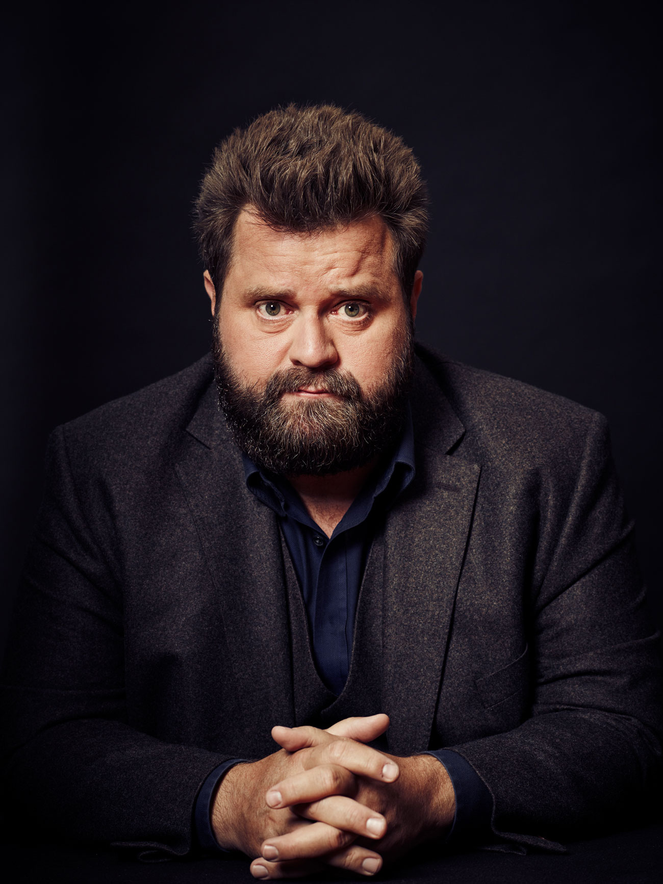 Antoine Monot klassisches Portrait antoine_044.jpg - zeitlose Fotografie